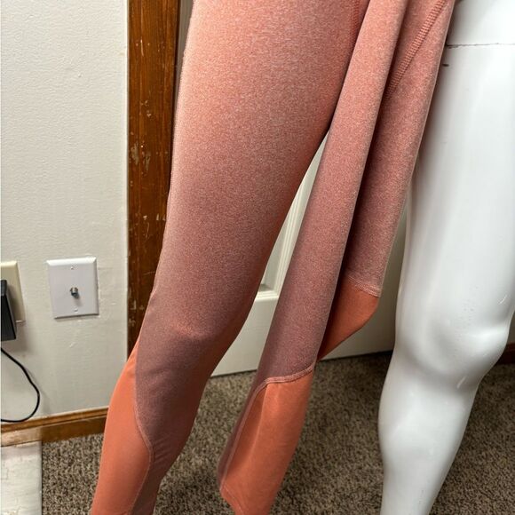 Nike Pro Training Heather Leggings In Rose Gold/Dusty Peach Size XSmall nwt - Picture 9 of 10